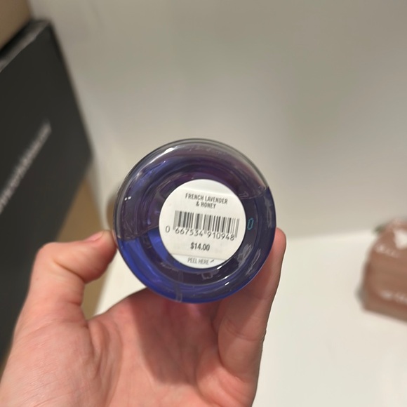 Bath & Body Works Lavender & Honey Mist with Red Accents - Picture 2 of 3